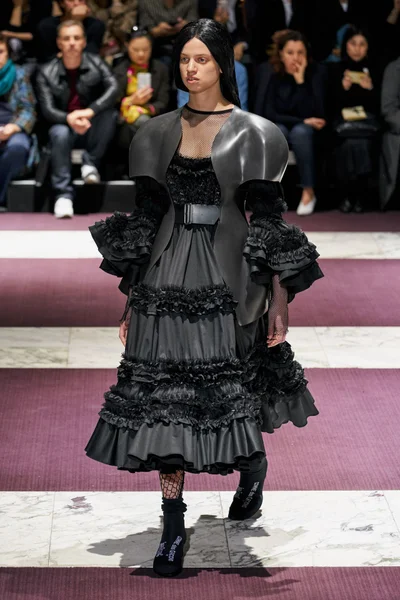Look 5